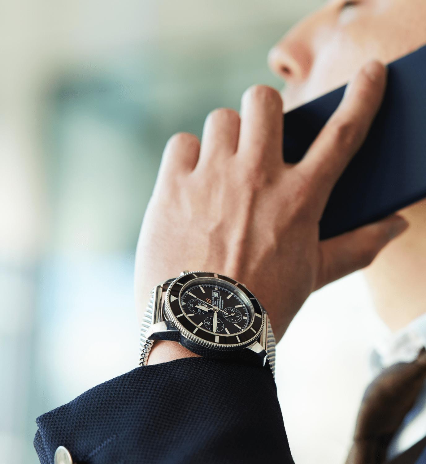 腕時計は社会人になって初めての大きな買い物で、常に身につけている。